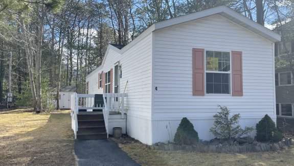 4 Ryefield Drive, Old Orchard Village MHP, Old Orchard Beach, Maine 04064